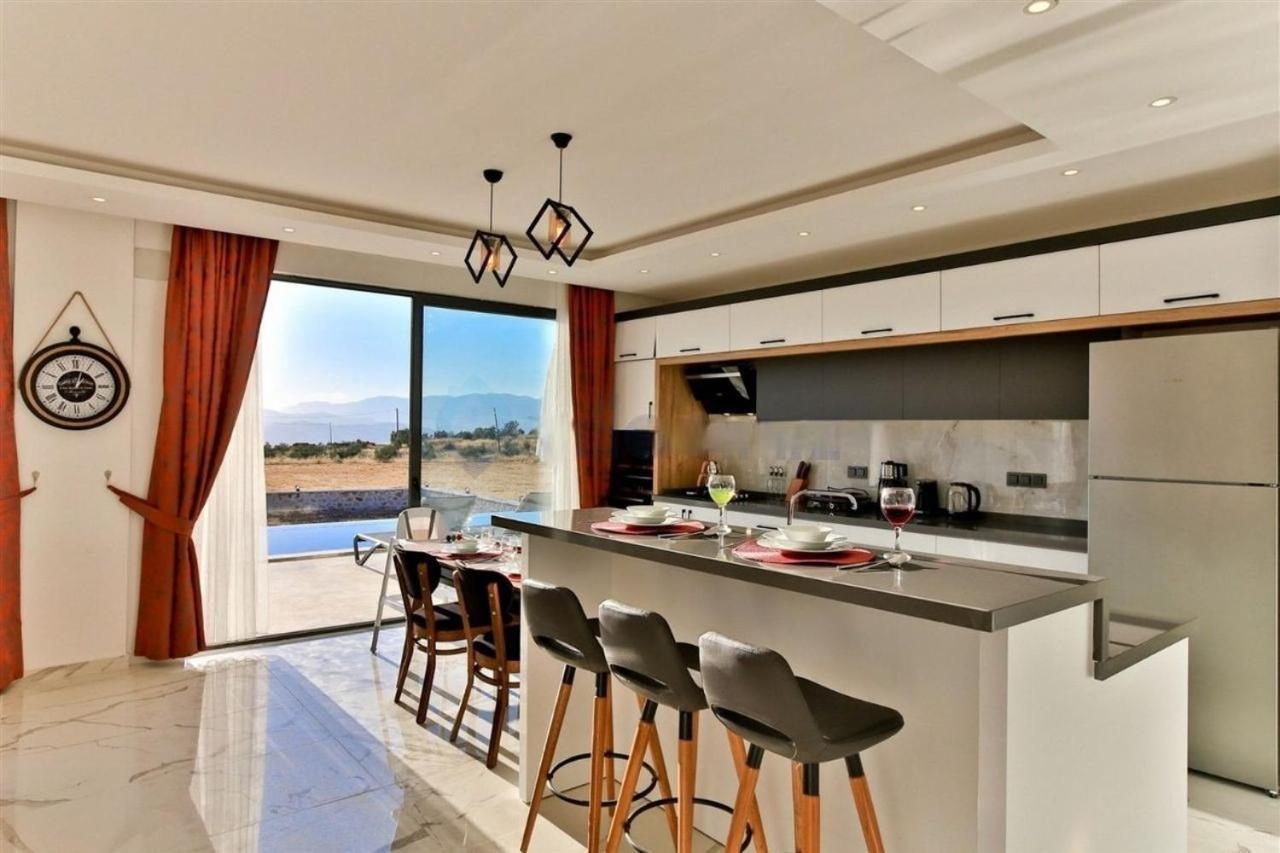 Villa Lycian-Kalkan 3 Bedroom-2 Jakuzzies-Sauna-Turkish Hamam-Huge Private Pool And Lovely Garden Kaş Exteriör bild