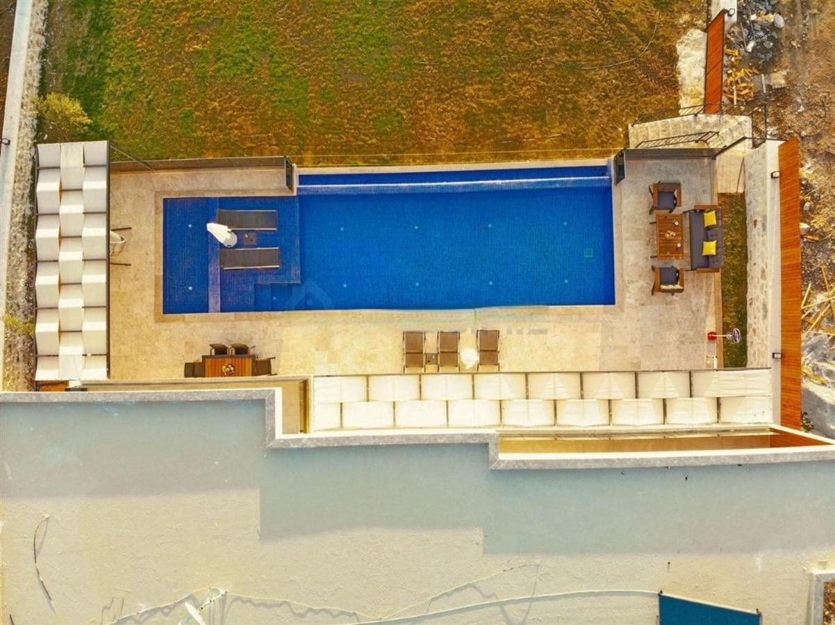 Villa Lycian-Kalkan 3 Bedroom-2 Jakuzzies-Sauna-Turkish Hamam-Huge Private Pool And Lovely Garden Kaş Exteriör bild